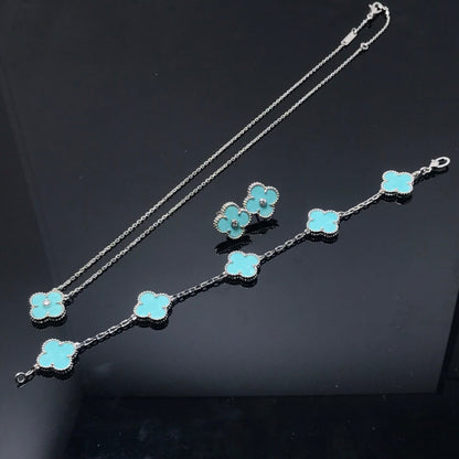 [ブリングジュエリー] クローバー 1粒 ダイヤモンド ブルースカイ シルバーピアス