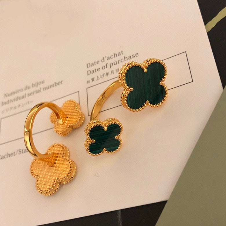 [Bling Jewelrys ]CLOVER BETWEEN THE FINGER RING