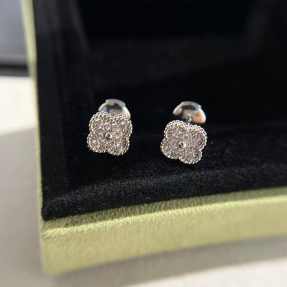 [Bling Jewelrys ]CLOVER MINI DIAMOND STUD EARRINGS