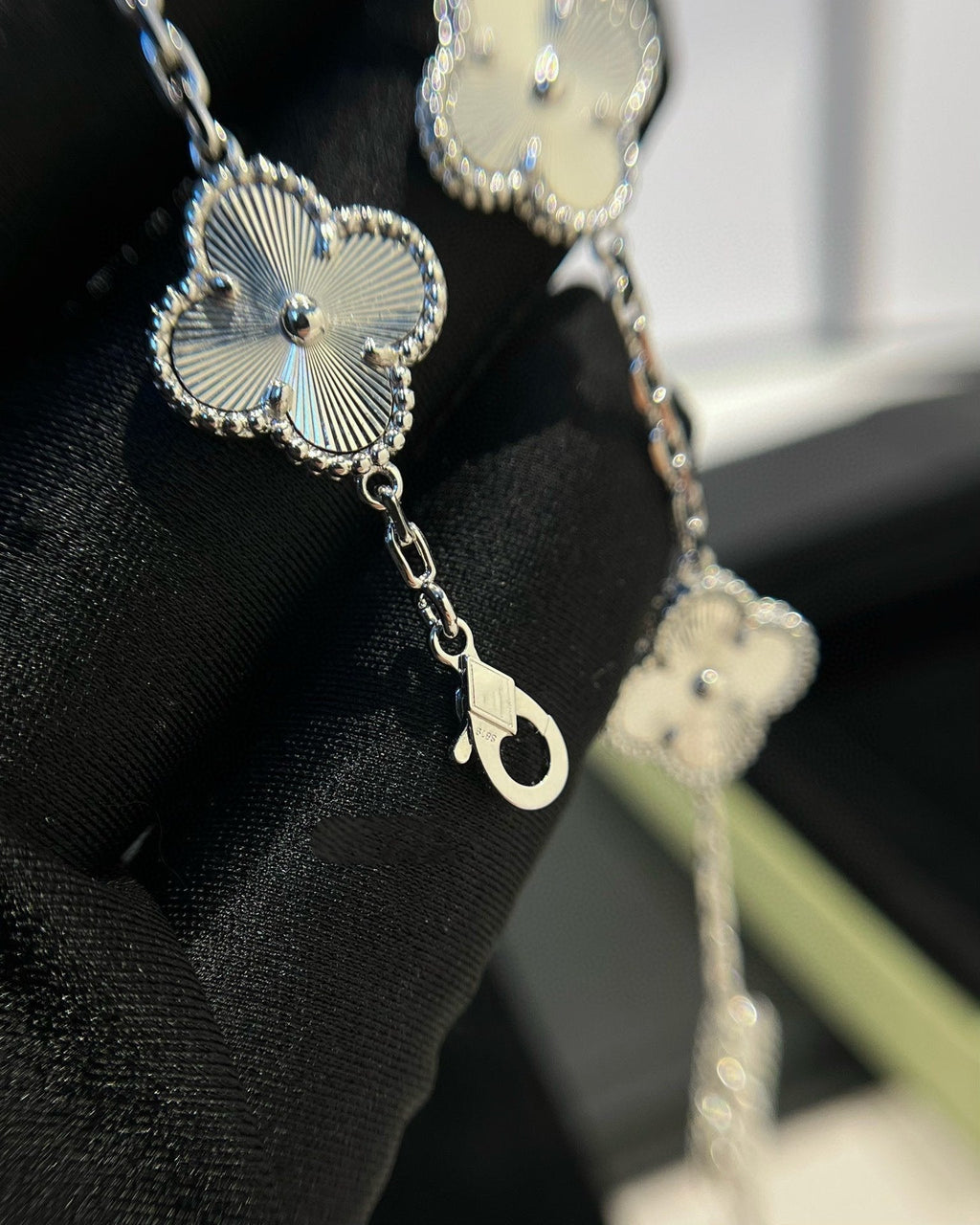 [Bling Jewelrys ] CLOVER 5 MOTIF LASER BRACELET COLLECTION